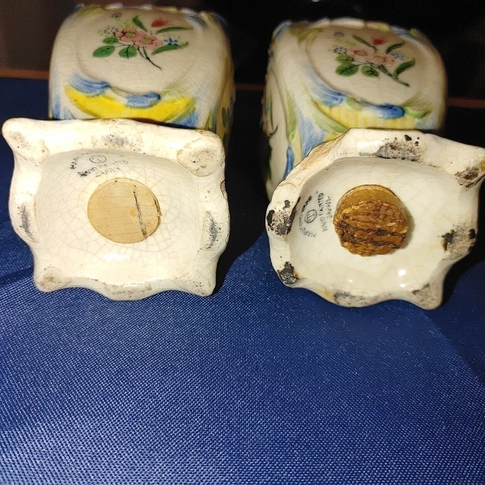 Marutomo Hand painted Antique set of Salt and Pepper shakers
